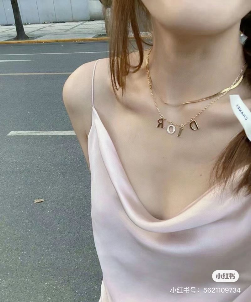 chr1st1an D10r necklaces